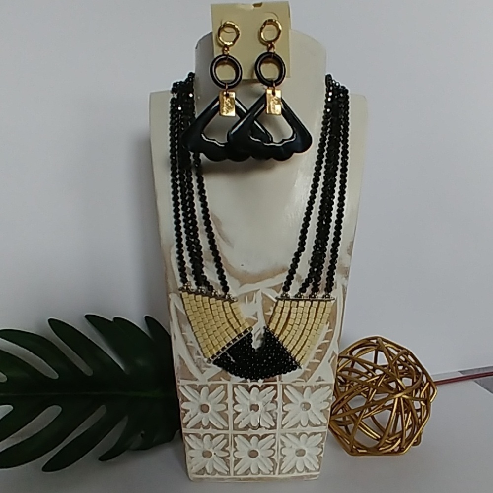Black and Tan Multi Layer Bead Necklace Set